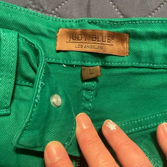 Judy Blue Green Jean Shorts - Picture 4 of 4